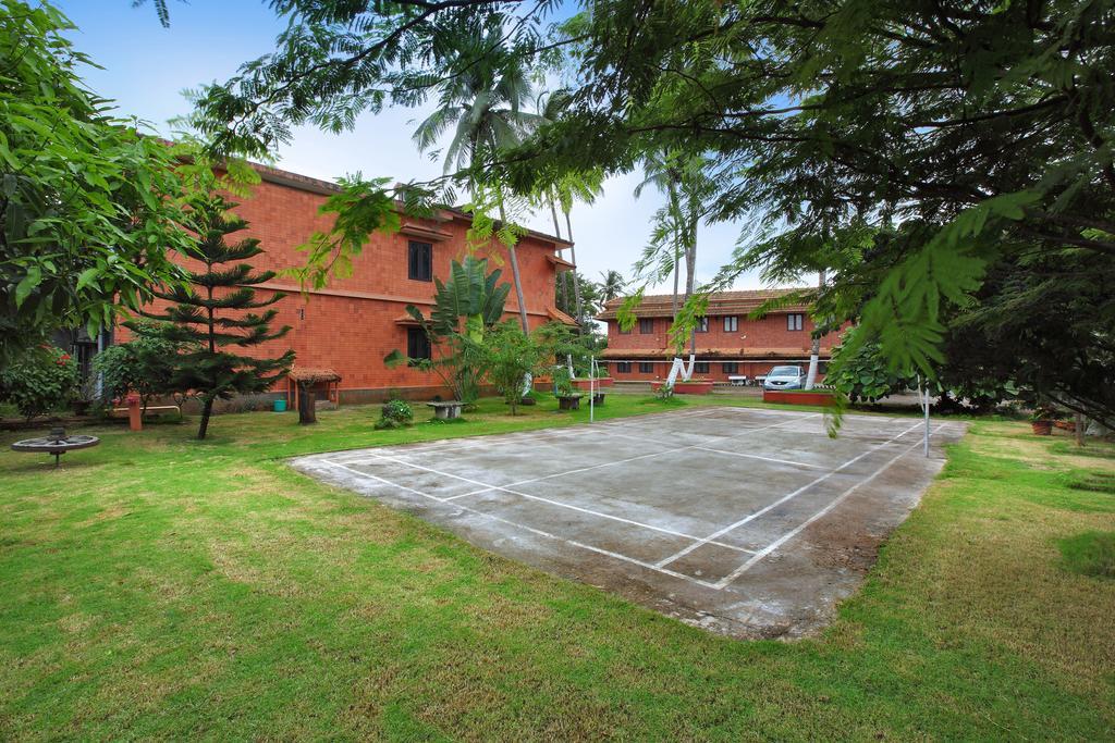 The River Retreat Heritage Ayurvedic Resort Shoranur Exterior foto