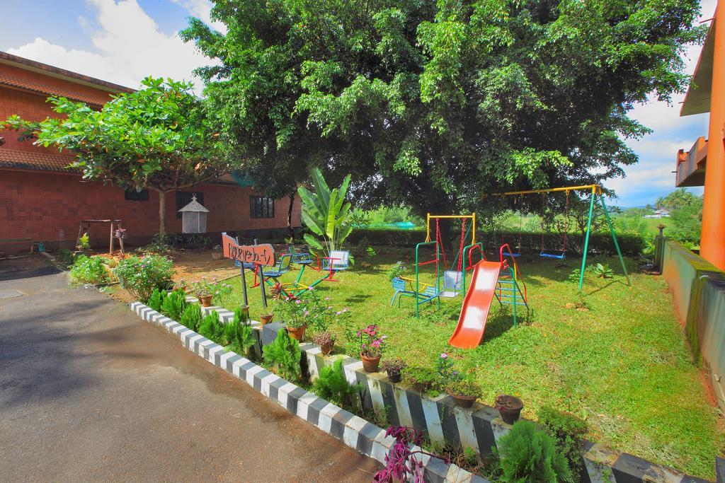 The River Retreat Heritage Ayurvedic Resort Shoranur Exterior foto