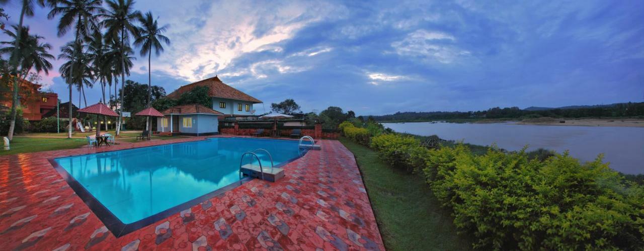 The River Retreat Heritage Ayurvedic Resort Shoranur Exterior foto